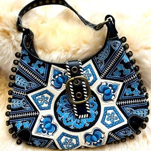 New Isabella Fiore leather handbag